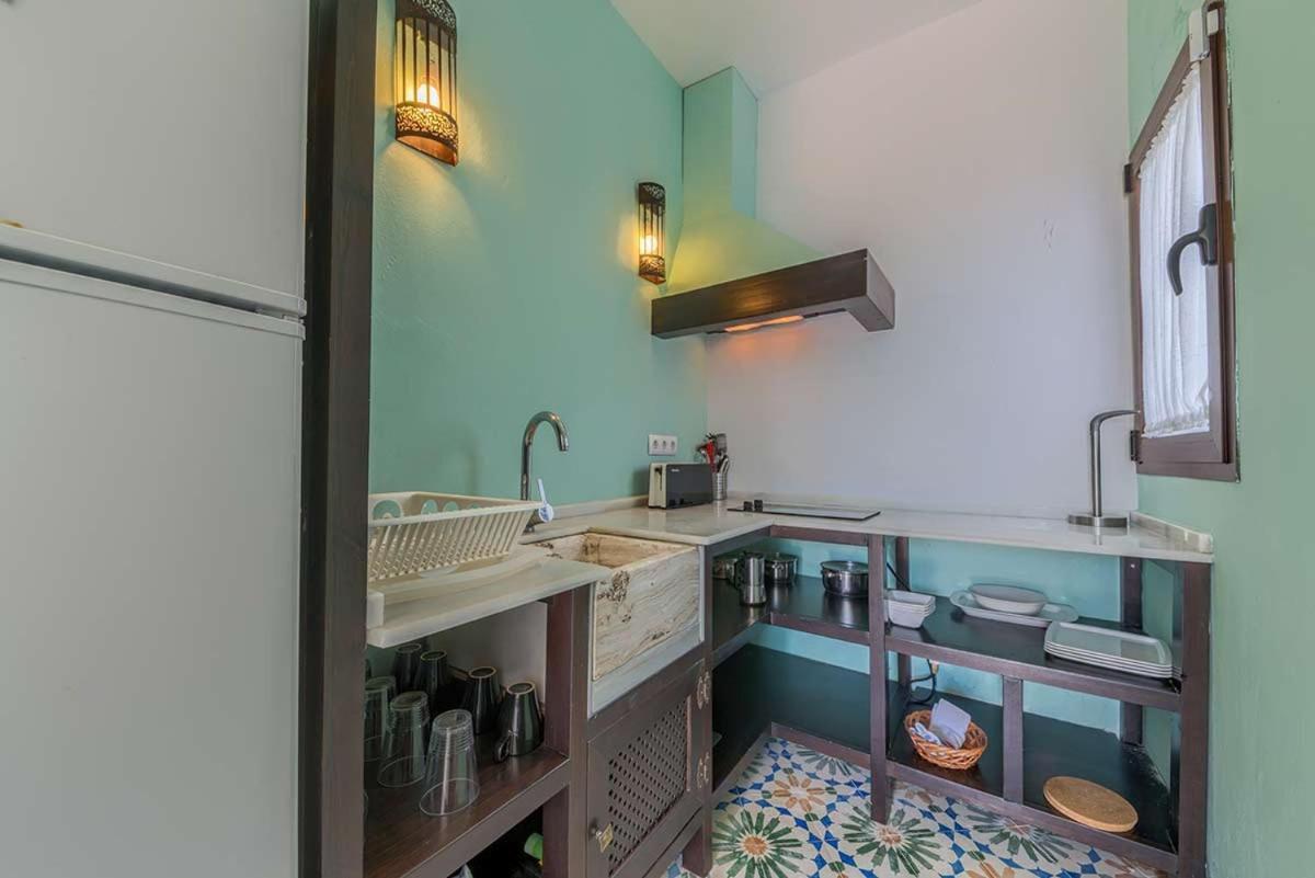 Apartamentos Turisticos Bahia De Trafalgar Zahora Esterno foto