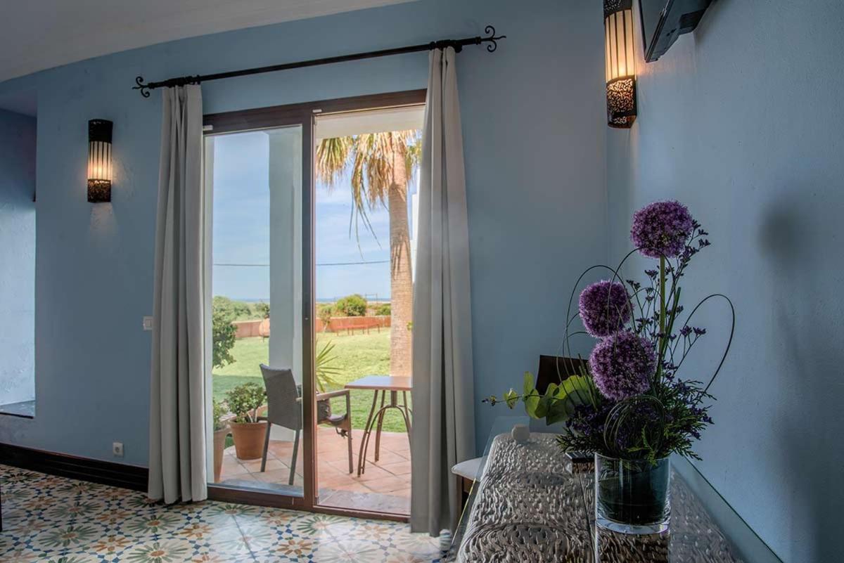 Apartamentos Turisticos Bahia De Trafalgar Zahora Esterno foto