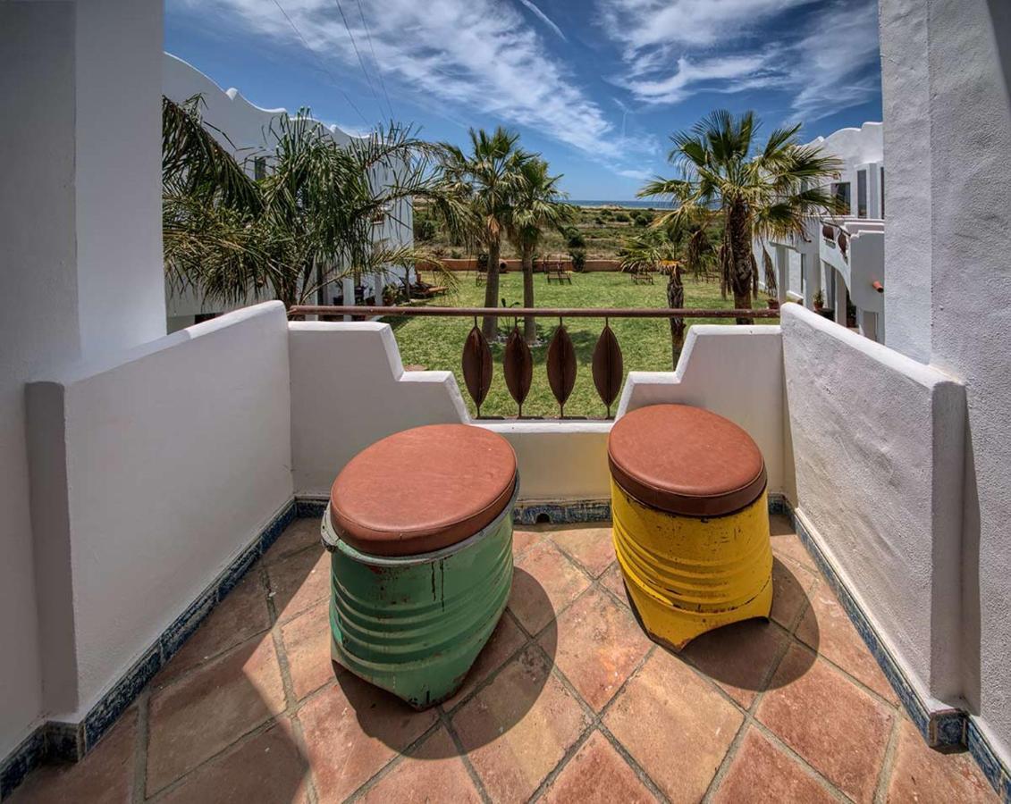 Apartamentos Turisticos Bahia De Trafalgar Zahora Esterno foto