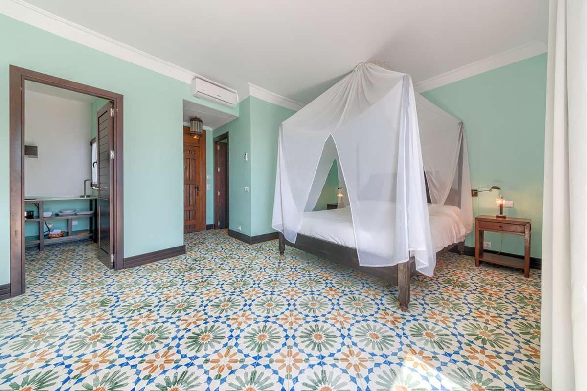 Apartamentos Turisticos Bahia De Trafalgar Zahora Esterno foto