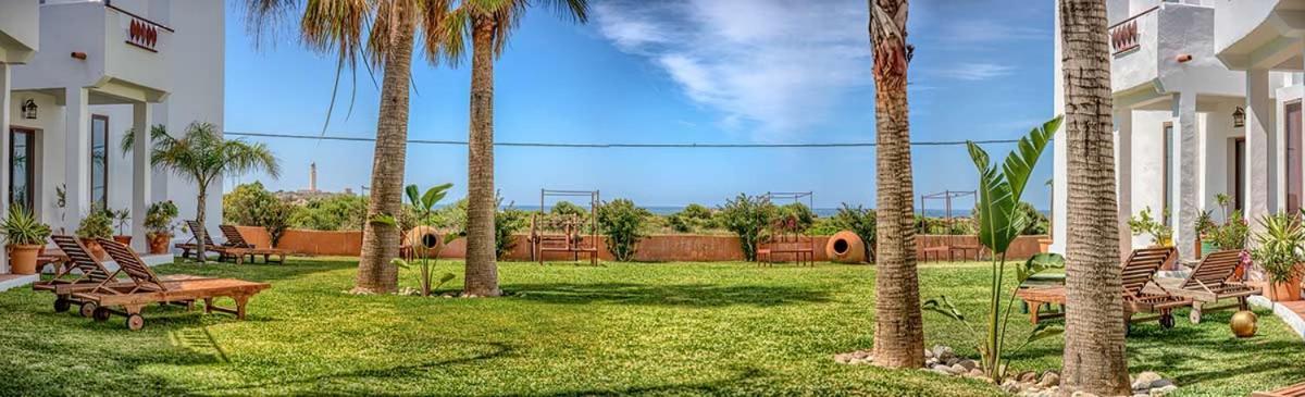 Apartamentos Turisticos Bahia De Trafalgar Zahora Esterno foto