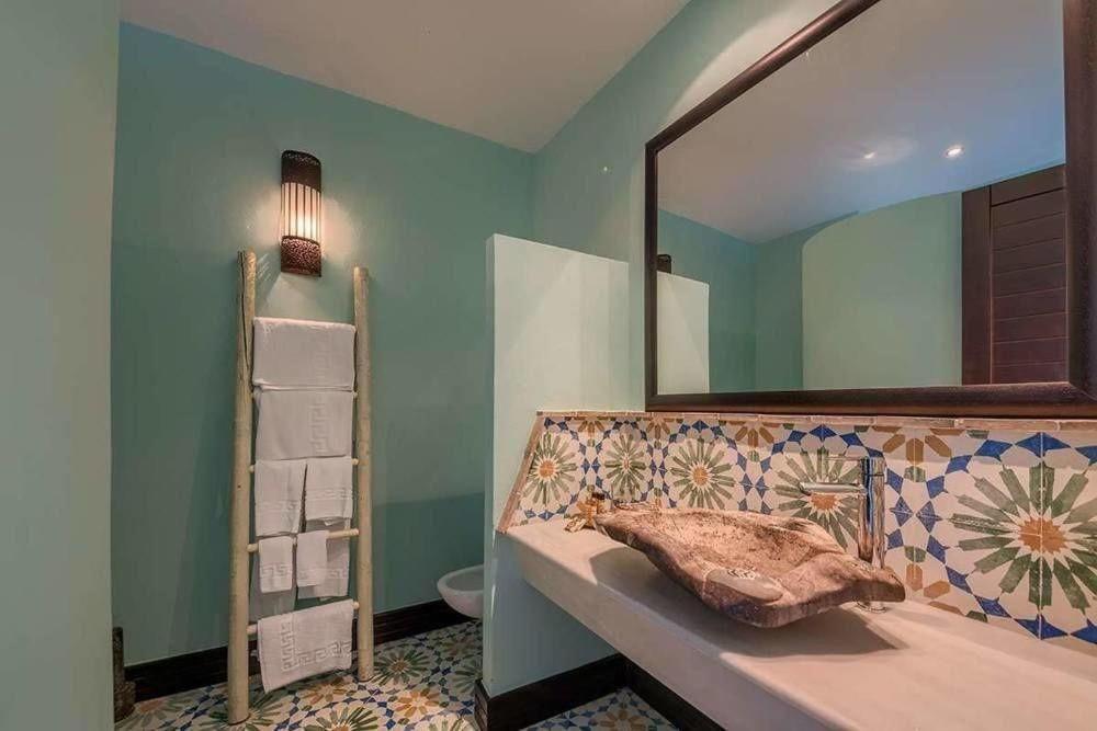 Apartamentos Turisticos Bahia De Trafalgar Zahora Esterno foto