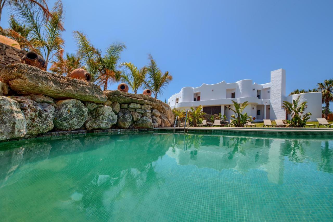 Apartamentos Turisticos Bahia De Trafalgar Zahora Esterno foto